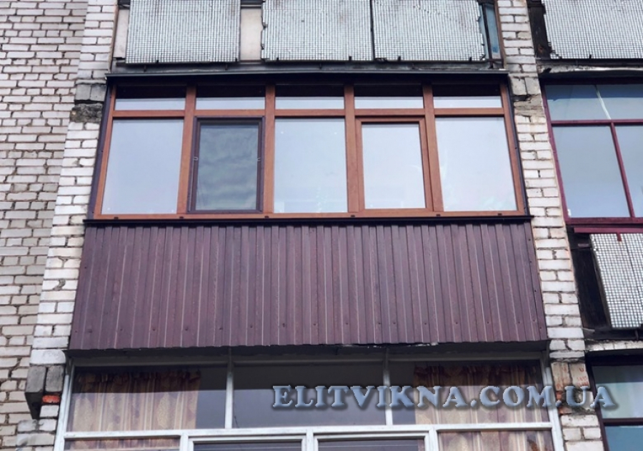 Лоджія с обшивкою профнастилом